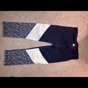 Gap workout leggings